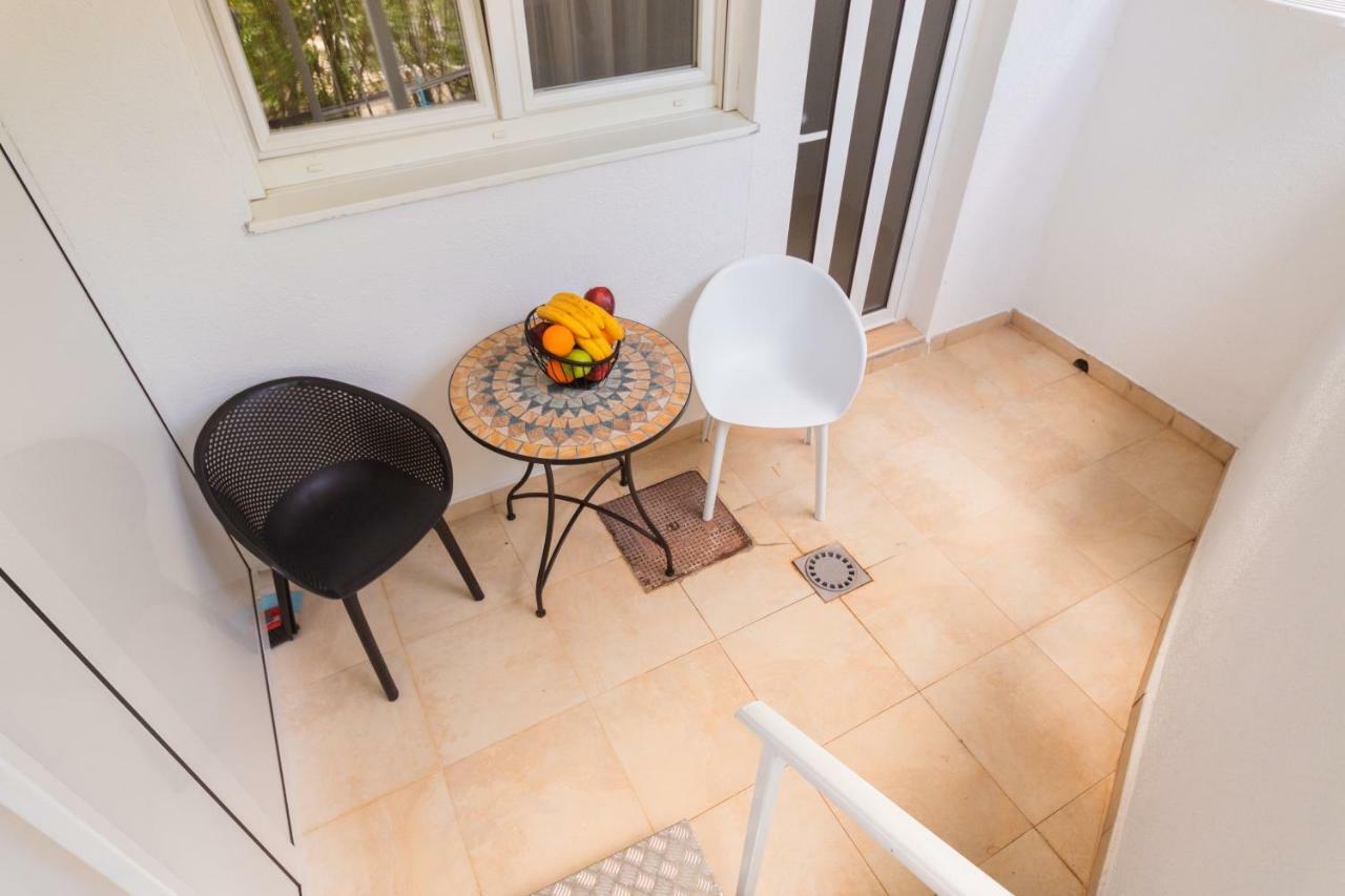 Apartmani Tref Petrovac エクステリア 写真